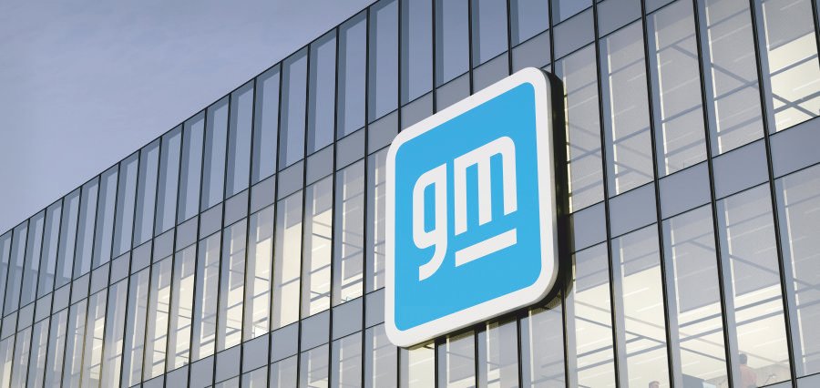 Read more about the article GM Stock Hits Record High, Outshines Competitors in 2025